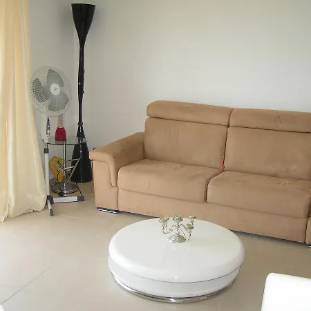 With Access To Pool Apartament *